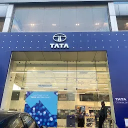 Tata Motors Cars Showroom - SRM Motors, Sitapur Road