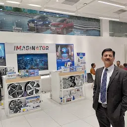 Tata Motors Cars Showroom - SRM Motors, Sitapur Road