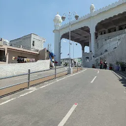 Thakat Shri Kesgarh Sahib Main Chowk