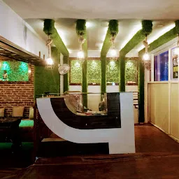 Thakur Restaurant Veg And Non Veg
