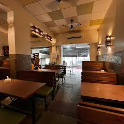 Thambbi Veg Restaurant