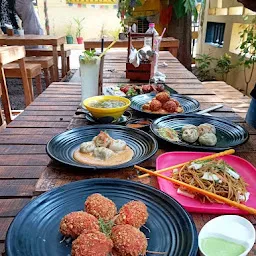 Thapa Ji Ke Momos - Best restaurant in Kota l Best Momos in Kota l Best Fast Food in Kota l Chinese Restaurant