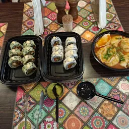 That Asian Takeaway (Pan Asian Cuisine) - Sushi Chinese Thai Japanese Indonesian Dumplings Momos Noodles Pho Ga Nasi Goreng