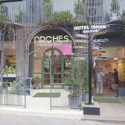 The Arches Cafe & Bakery