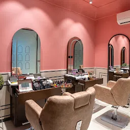 The Cosmo World - Luxury Salon in Jodhpur