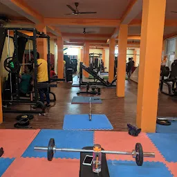 THE FITNESS CLUB