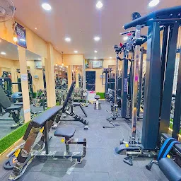 The Fitness Studio By Karan Kapoor Unisex Gym & Nutrition Store