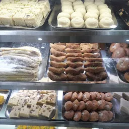 The Grand Sweets And Snacks - Chetpet