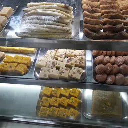 The Grand Sweets And Snacks - Chetpet