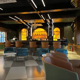 The Hyve Modern Bistro & Cocktail Bar