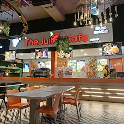 The juice cafe