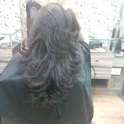 VOLUME KI & KA UNISEX SALON