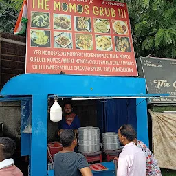 The Momos Grub