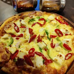 The pizza dine(IT chauraha)