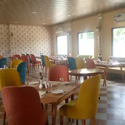 THE RAJ BAGH RESTAURANT