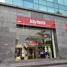 The Raymond Shop