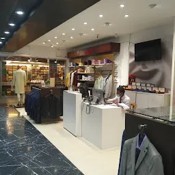 The Raymond Shop