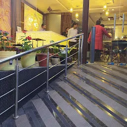 The Shailyas Cafe