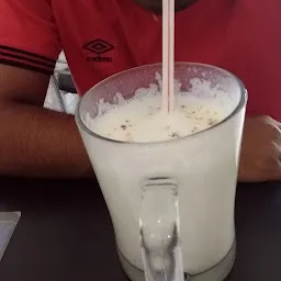 THE SHAKE FACTORY