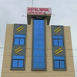 The Theme Hotel