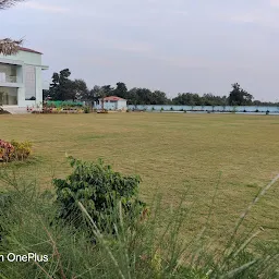 Wade Celebration & Lawn ( वाड़े सैलिब्रेशन आणी लॉन )