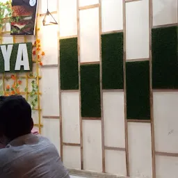 Theka Deshi Chai Ka । Cafe and Restaurant In Ayodhya Cant| Best Tea In Ayodhya