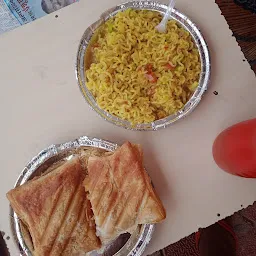 Theka Desi Chai ka/Theka fast food zone