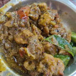 Thennadu Kilappu Kadai