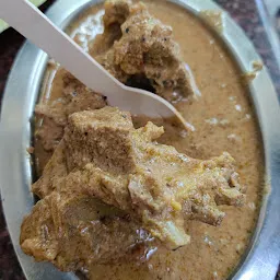 Thennadu Kilappu Kadai