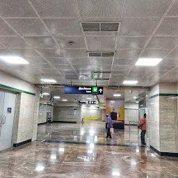 THIRUMANGALAM METRO PARKING