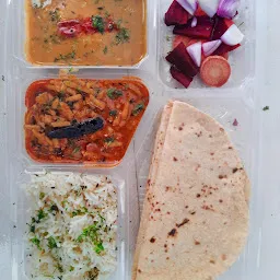 Tiffin Delivery service in Bhopal - Food on finger