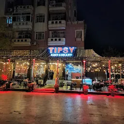 Tipsy Restaurant