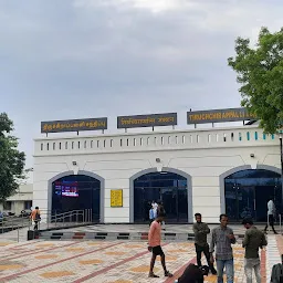 Tiruchirappalli Railway Station Bus Stand