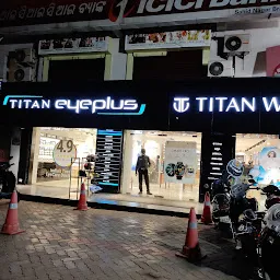 Titan Eye+ at Shaheed Nagar