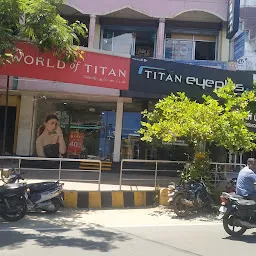 Titan Eye+ at MG Street, Tiruvannamalai