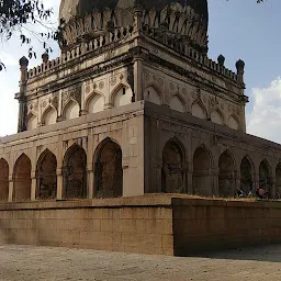 Tomb of Hayat Bakshi Begum