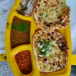 Tony Amritsari Naan And Kulcha