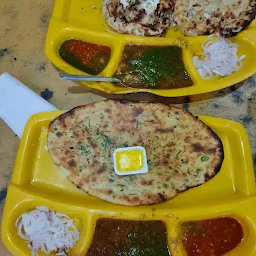 Tony Amritsari Naan And Kulcha