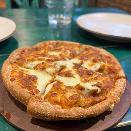 Tossin Pizza Baani Square | Best Pizza in Baani Square Gurgaon