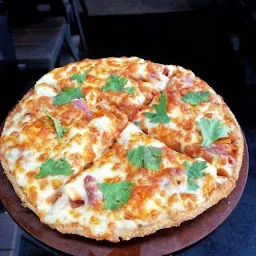 Tossin Pizza Malad West | Best Pizza in Mumbai