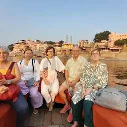 Tour Guide in Varanasi (Licensed)