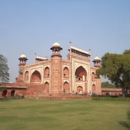 Tourist Guide Agra India