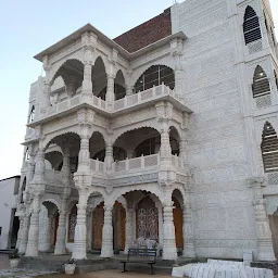 Trikaal Chaubisi Jain Temple