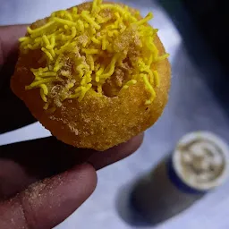 Trimurti Panipuri & Chaat