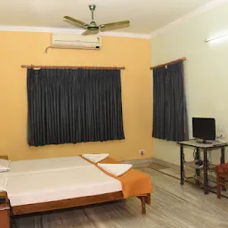 Tripathy Guest House