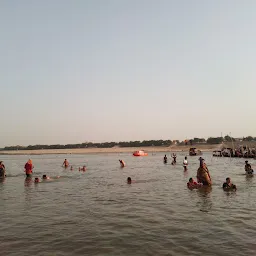 Triveni Sangam bathe Point