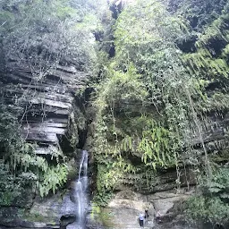 Tuilut waterfall