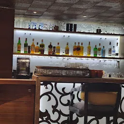 Tunga Kitchen & Bar Restaurant