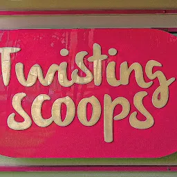 Twisting scoops