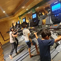 Universal Gym